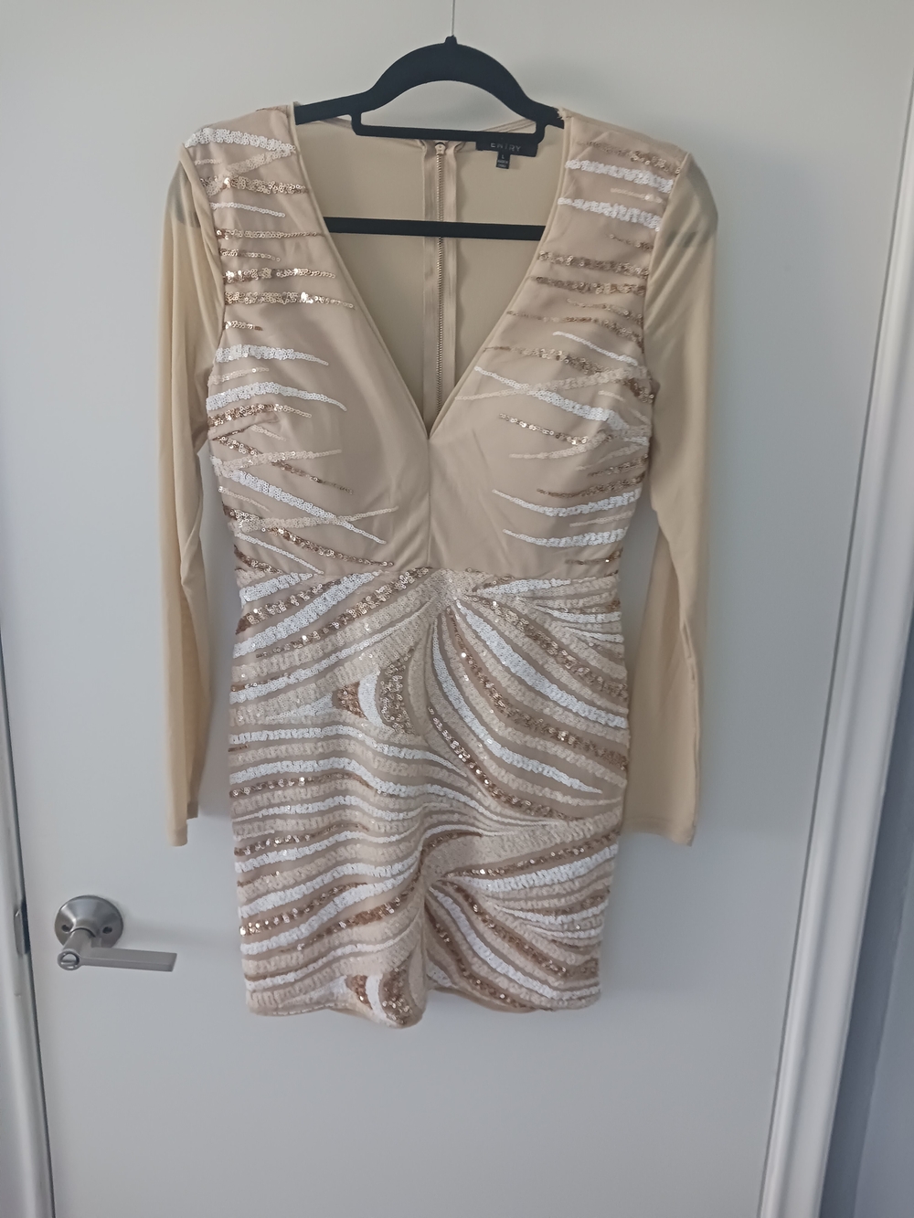 Entry Beige and Gold Sequin Long Sleeve V-Neck Dress